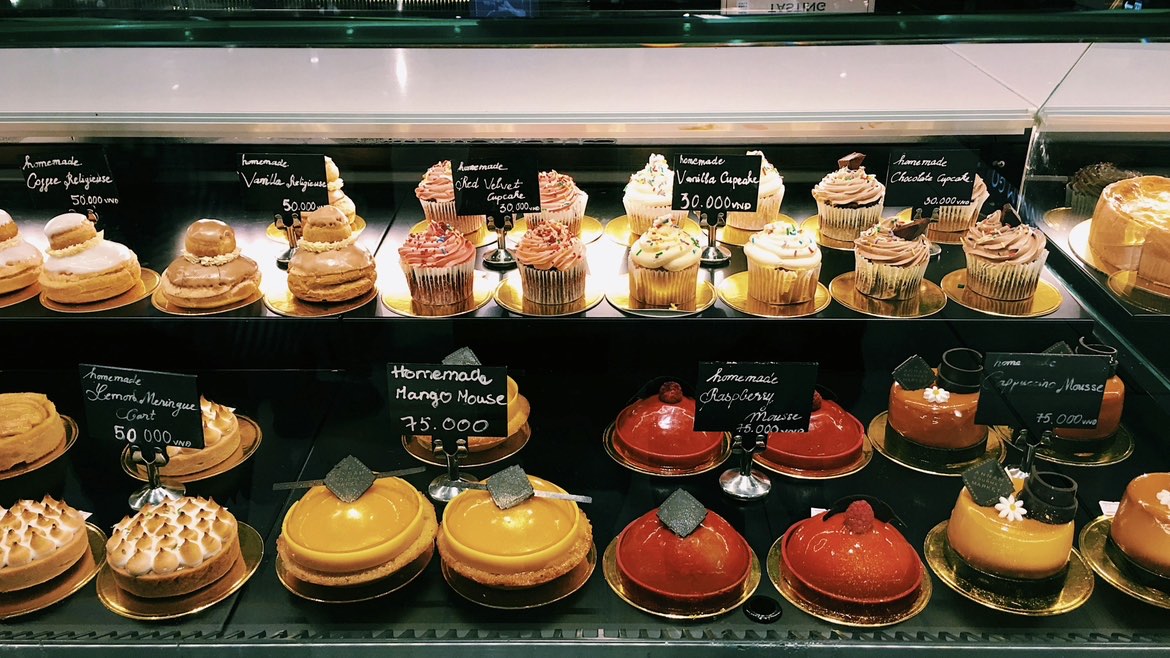 从排队两小时到闭店八万家，现制烘焙“入冬”了？