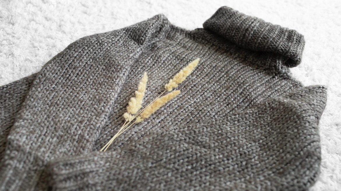 149元优衣库和5000元羊绒衫，谁在割韭菜？