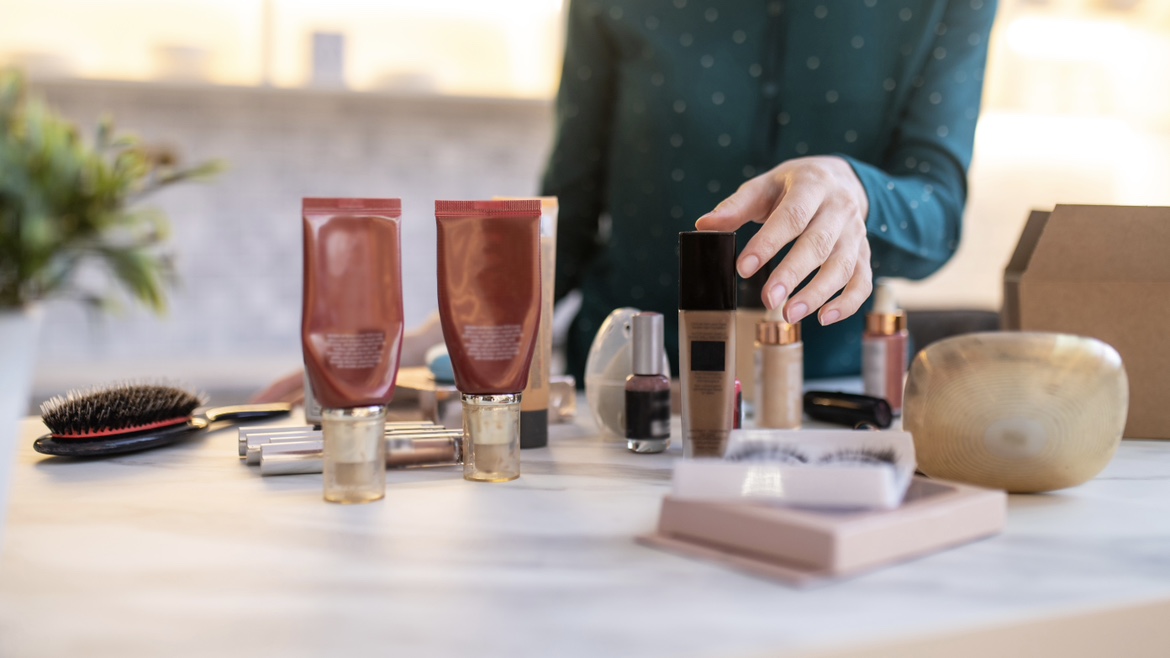 2025年美妆行业IPO格局：热潮与阻滞并存