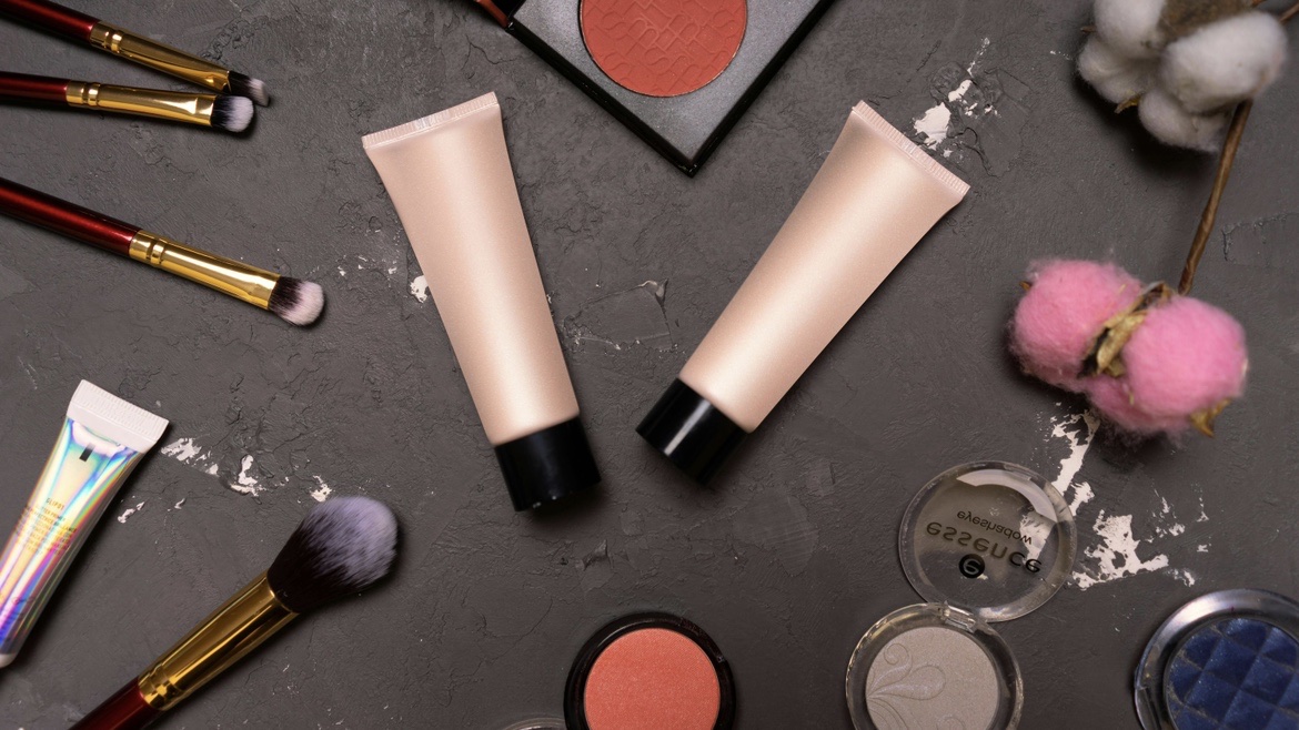 2025：全球美妆十强，半数换了“一把手”