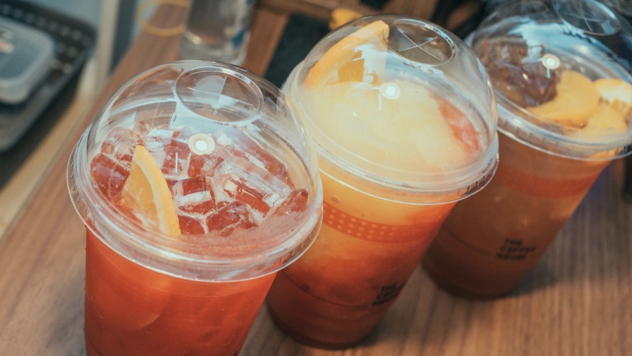 都是茶饮出海，为什么只有蜜雪赚到钱？