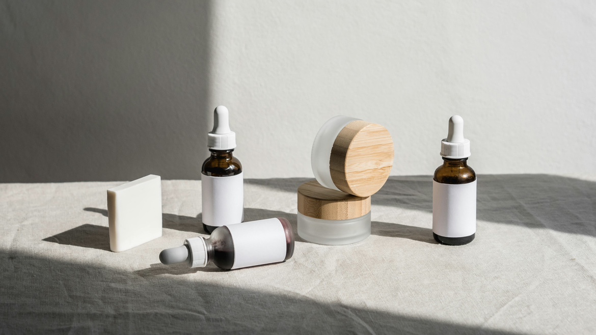 豪赌高端化的联合利华，为何业绩全线下滑？