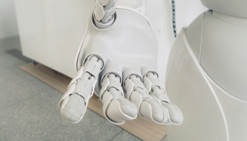 机器人背后，站满了“大厂”