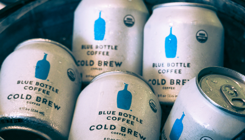 卖完咖啡要卖水，雀巢为何不断做减法？